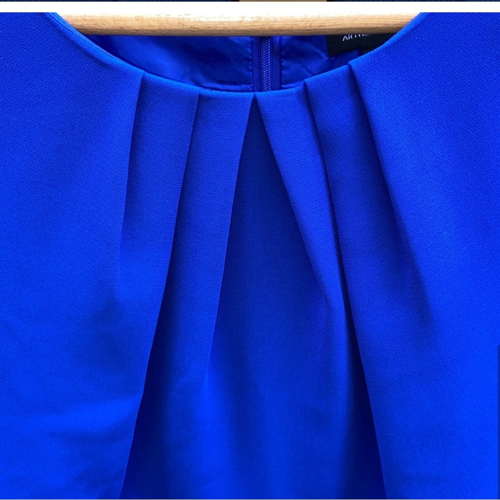 Tahari Royal Blue Sexy Sheath Dress, $129 retail NWT, size 14 - Picture 5 of 13